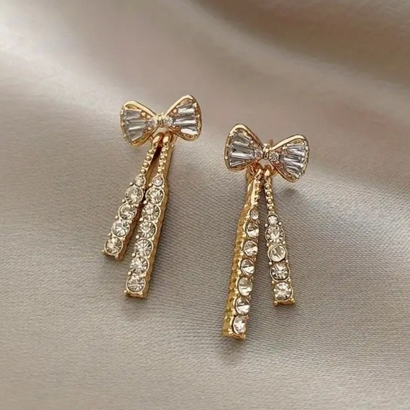 Gold and Diamond CZ Bow Dangle Drop Earrings New NWT bridal earrings - Picture 2 of 5